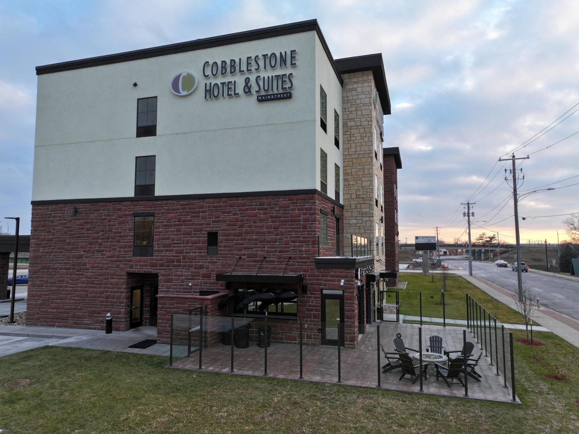 Cobblestone Hotel & Suites - Ottumwa Exterior foto